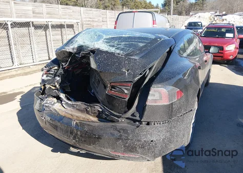 2021 Tesla Model S Long Range Dual Motor All-Wheel Drive/Long Range Plus Dual Motor All-Wheel Drive z USA, uszkodzony, nr VIN 5YJSA1E2XMF426534